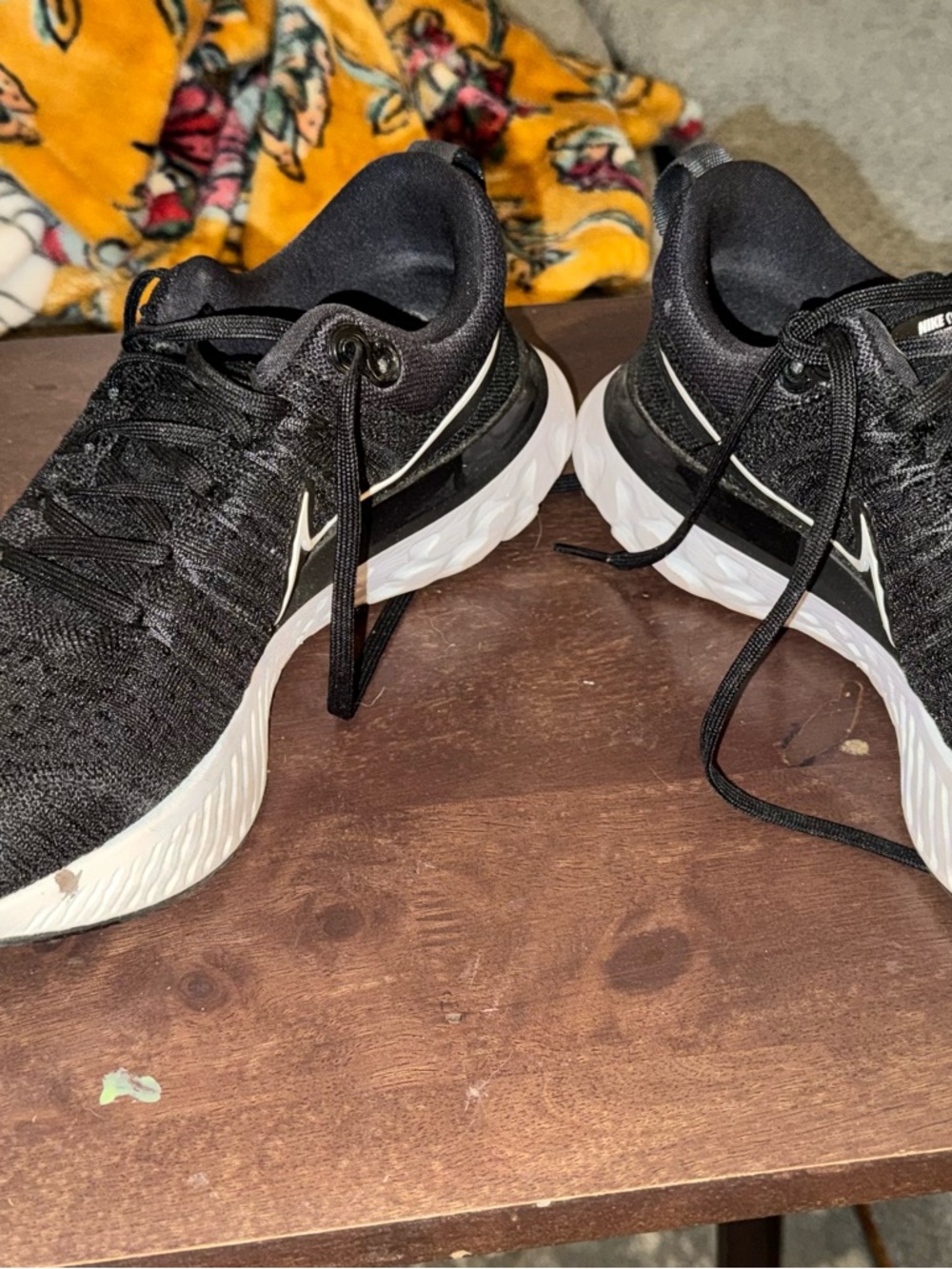 Nike Black and White Women's Knit Athletic Sneakers - Picture 5 of 9